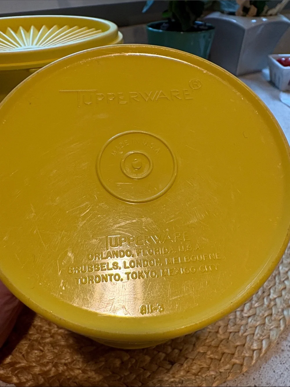 (2) Vintage Tupperware Yellow Servalier Canisters (809 and 811)